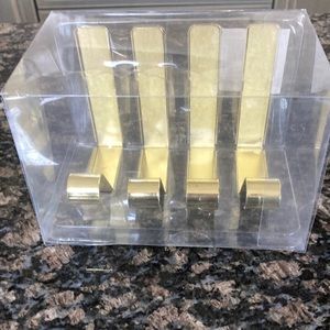 ASHLAND STOCKING HOLDER SET OF 4 NWT